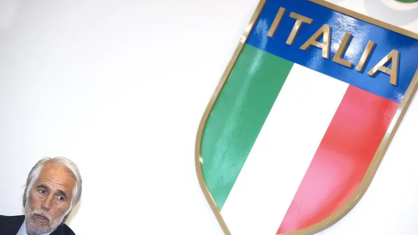 Il presidente del Comitato Olimpico Nazionale, Giovanni Malagò, durante la conferenza stampa presso la sede del Coni sulla candidatura italiana alle olimpiadi invernali 2026. Roma, 1 agosto 2018. ANSA/CLAUDIO PERI