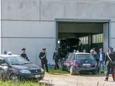 Casale di Scodosia (PD), 02.04.2014 Arresto indipendentisti veneti. Nella foto: il sequestro del tanko nel capannone di via Veneto