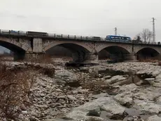 Il Cordevole all'altezza del ponte di Bribano in un periodo di magra