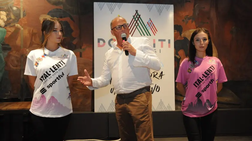 Paolo De Cian presenta la nuova maglia della Dolomiti Bellunesi