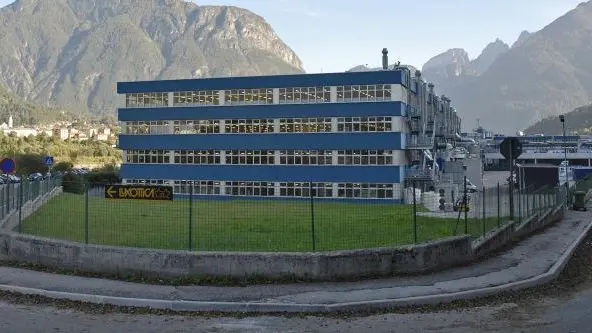 Agordo, 12 ottobre 2006. Lo stabilimento della Luxottica azienda produttrice di occhiali