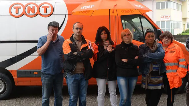 sciopero alla tnt per la possibile chiusura della sede bellunese