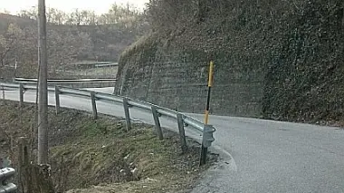 Ai Molini la strada è pericolosa e deve essere allargata e messa in sicurezza