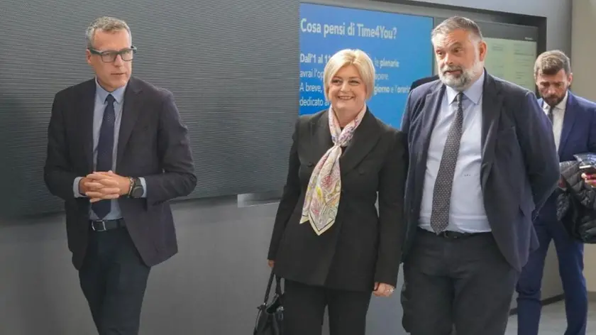 Il ministro del Lavoro e delle Politiche sociali, Marina Calderone, in visita alla sede Luxottica di Agordo