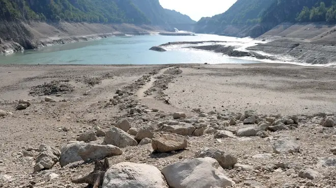 La siccità che ha colpito il lago del Mis e le riserve d'acqua della provincia di Belluno