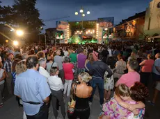 SPETTACOLO MUSICALE IN PIAZZA