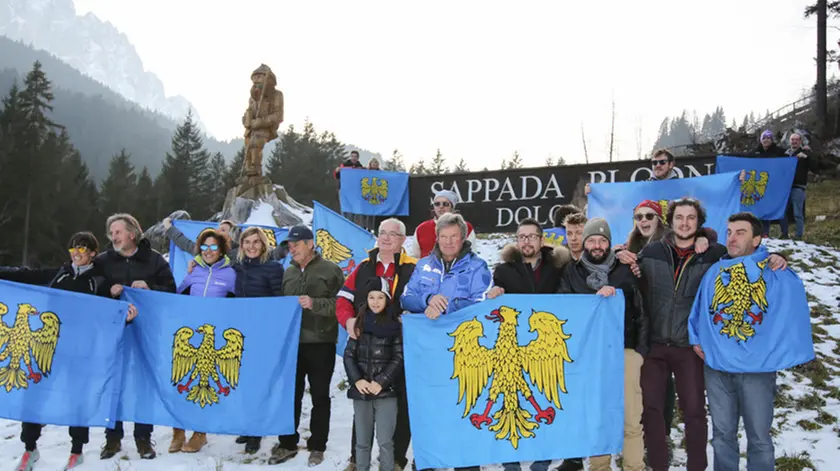 Stefano Da Rin Puppel - Perona - Sappada passa al Friuli - Festeggiamenti al confine tra Veneto e Friuli