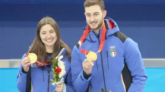 Stefania Constantini e Amos Mosaner con l'oro olimpico