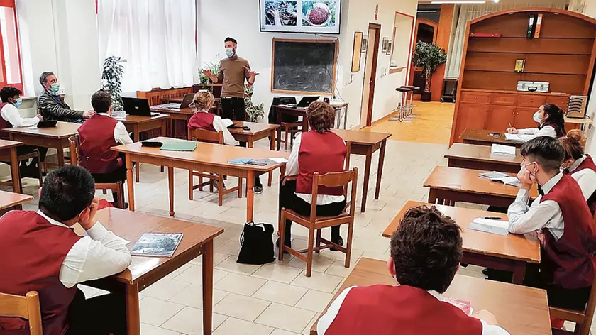 Una lezione al Dolomieu di Longarone