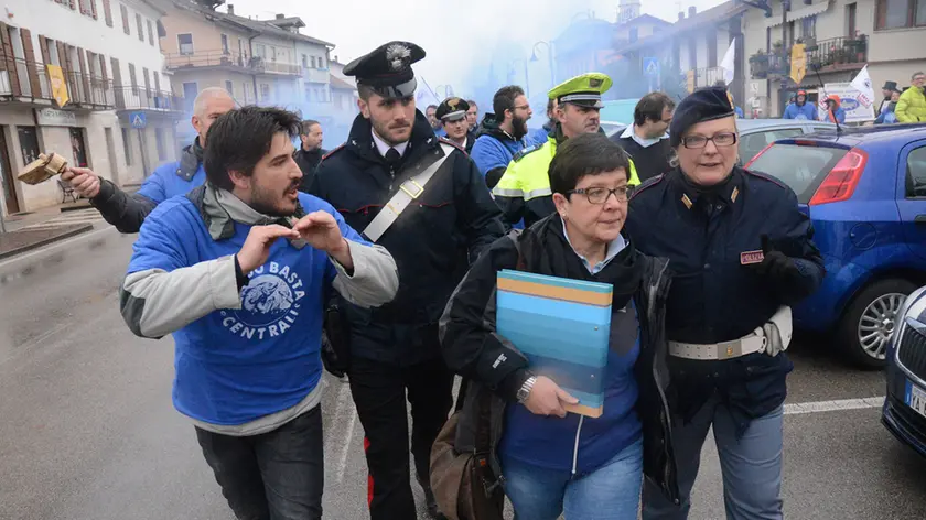 Centraline, la contestazione a Limana
