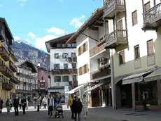 Uno scorcio del centro di Cortina Il capoluogo ampezzano si conferma anche nel 2009 il comune altobellunese col il reddito complessivo più alto