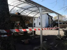 Incendio probabilmente doloso dell'auto di ORso Grigio