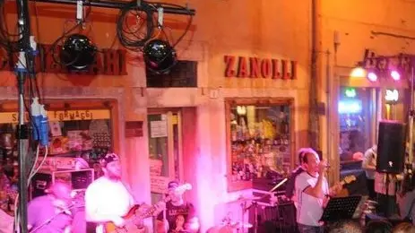 La notte rosa organizzata da Belluno la notte per festeggiare il passagio del giro d'Italia in città