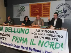 iL CONGRESSO DELLA LEGA . iL SEGRETARIO PROVINCIALE vELLO CEDE IL PASSO A lEONARDO cOLLE