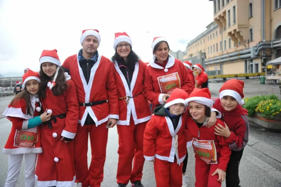 Corsa dei Babbo Natale a Pedavena