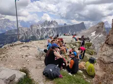 Escursionisti estivi sul Nuvolau a Cortina d'Ampezzo