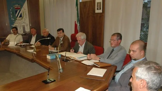 Sedico,24 giugno 2004, consiglio comunale -giuramento sindaco piccoli