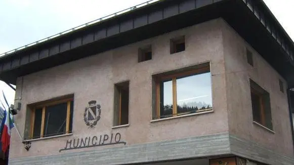 Il municipio di Canale d'Agordo