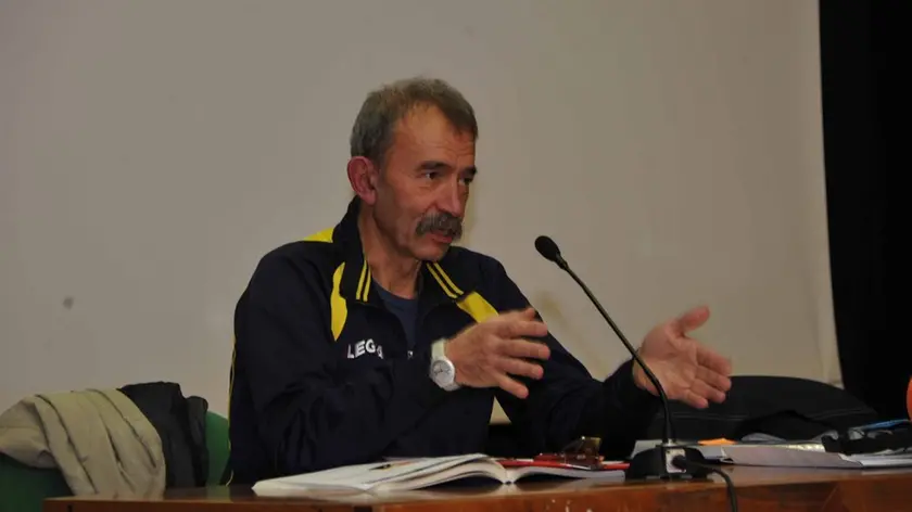 Antonio Palma presenta il suoi libro sul rugby Bellunese
