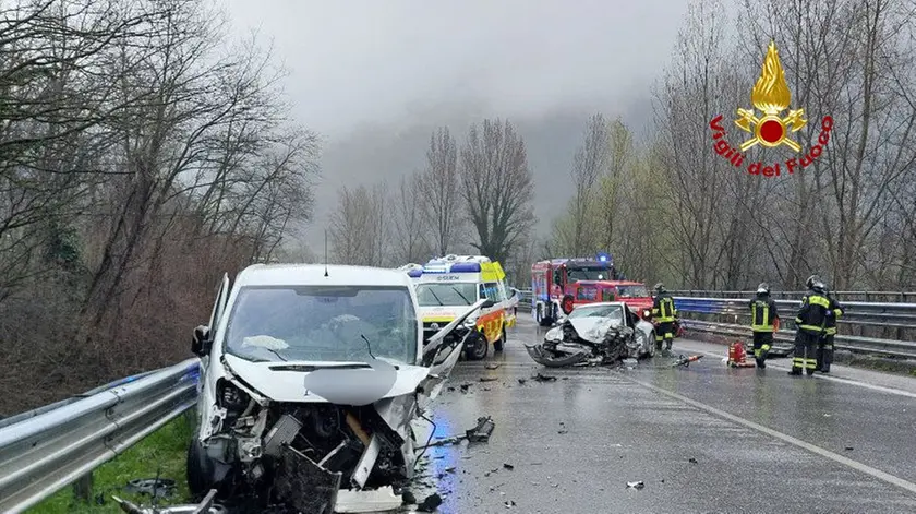 La scena dell'incidente avvenuto alle 13.30 di mercoledì 27 marzo sulla statale 50 bis var in territorio di Arsiè