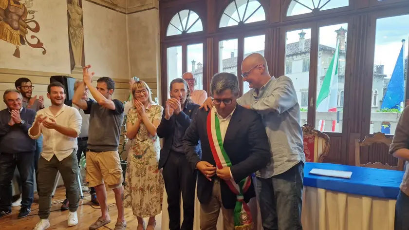 La proclamazione del sindaco Stefano Cesa dopo l'elezione