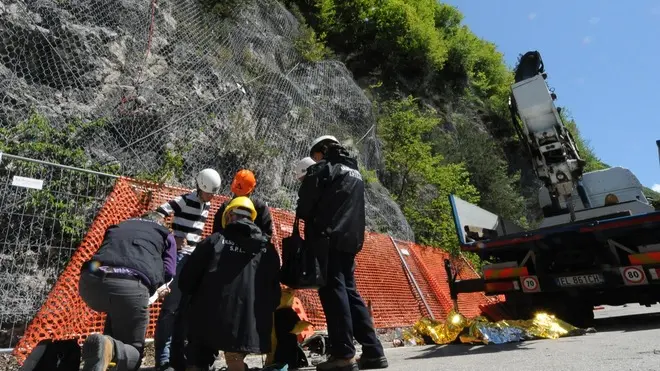 Fabio Garavana precipita durante un sigagio a castellavazzo