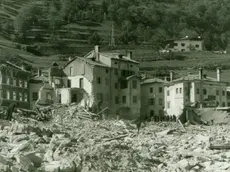 Case distrutte all’indomani del disastro del 9 ottobre del 1963 La foto è stata scattata da Giampiero Facchin