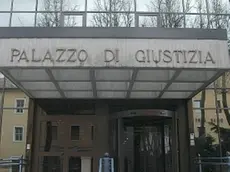 Una veduta dell’ ingresso principale del palazzo di giustizia di Belluno