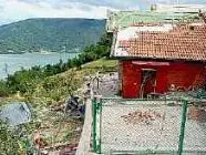 Una casa danneggiata dal tornado