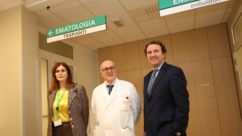Marta Stanzani (direttrice del centro), Filippo Gherlinzoni (primario) e Damiano Rondelli (università Illinois)