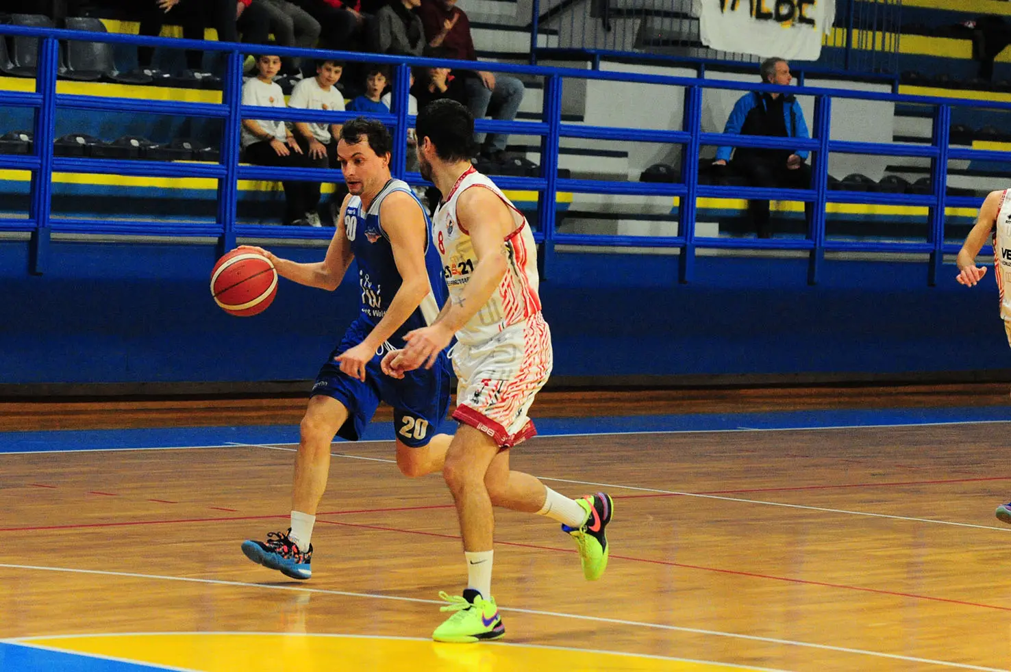 Rivincita dopo la gara di andata. Il Feltre Joint and Welding ha vinto il derby in casa del Valbelluna Veneta 21.