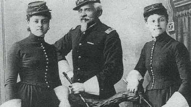 Camillo Carlo di Rudio con due figlie