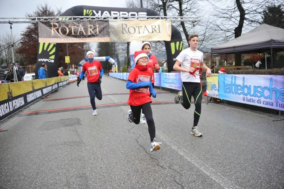 Corsa dei Babbo Natale a Pedavena