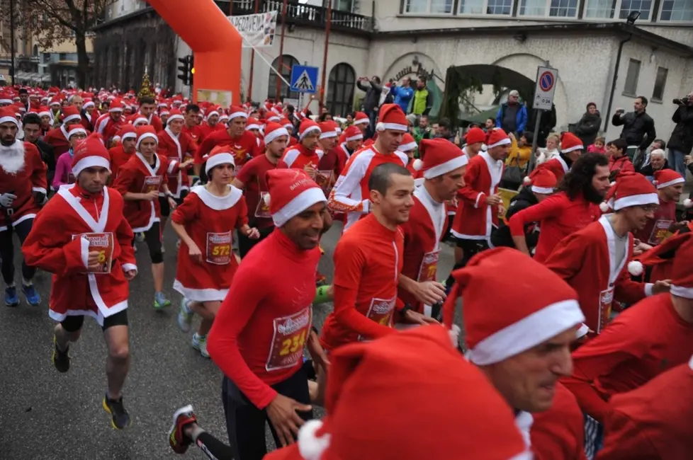 Corsa dei Babbo Natale a Pedavena