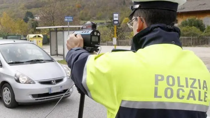 Borin Fadalto controlli polizia municipale e carabinieri motociclisti Borin Fadalto controlli polizia municipale e carabinieri di motociclisti - Le forze dell'ordine ieri in azione