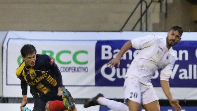 ALTOVICENTINO Marano vs BELLUNO Campionato Serie D 2014-15 nella foto TOCCO DI ANTICIPO E GOAL DI CORTESI