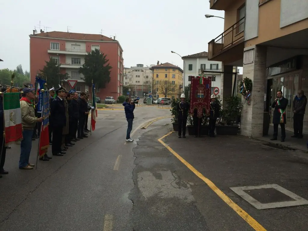 Il discorso del sindaco Massaro in piazzale Marconi