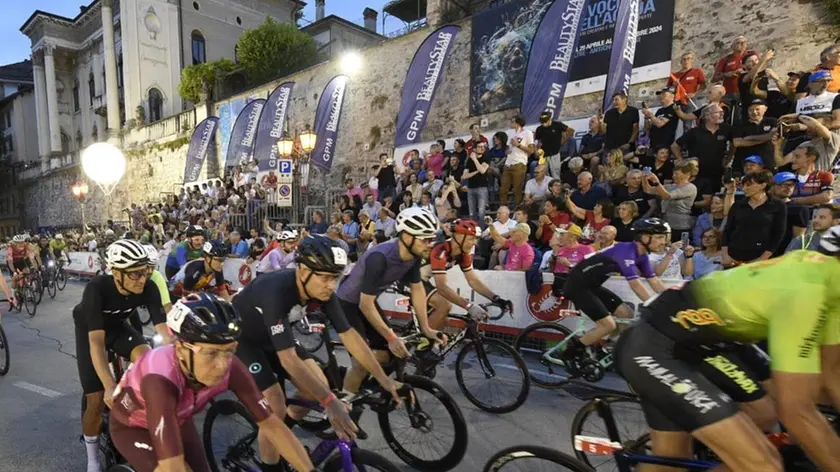 La partenza della Castelli H24 a Feltre