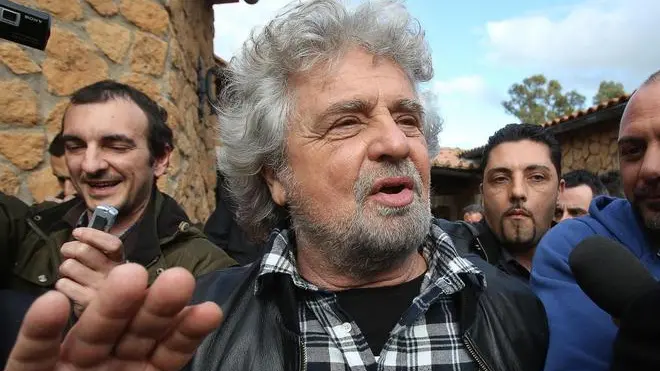 Firebrand leader of the anti-establishment 5-Star Movement (M5S) Beppe Grillo on Friday said it was "legitimate" that some members should disagree with official party policy during a meeting with MPs outside Rome, Fiumicino, 5 April 2013. ANSA/ALESSANDRO DI MEO