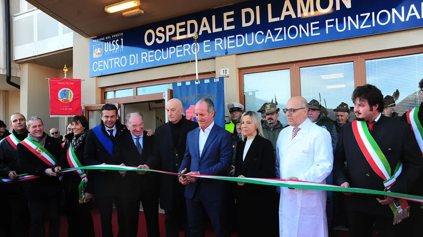 Il taglio del nastro a Lamon