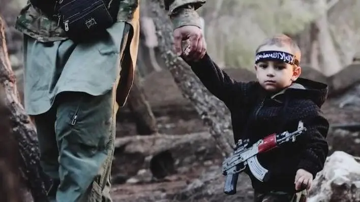 +++ ATTENZIONE LA FOTO NON PUO ESSERE PUBBLICATA O RIPRODOTTA SENZA L'AUTORIZZAZIONE DELLA FONTE DI ORIGINE CUI SI RINVIA +++ Una foto tratta da Facebook mostra Ismail Mesinovic, il bimbo rapito dal padre e portato in Siria.