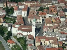 Belluno, 13 Settembre 2005, veduta dall'alto della cittÃ di Belluno, il centro storico ed il diuomo - Una veduta dall'alto del centro di Belluno