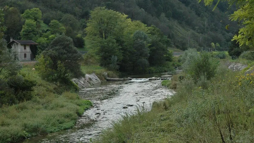 Un tratto del torrente Sonna che attraversa anche la frazione feltrina di Canal