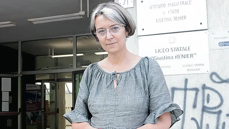 La dirigente scolastica Violetta Anesin
