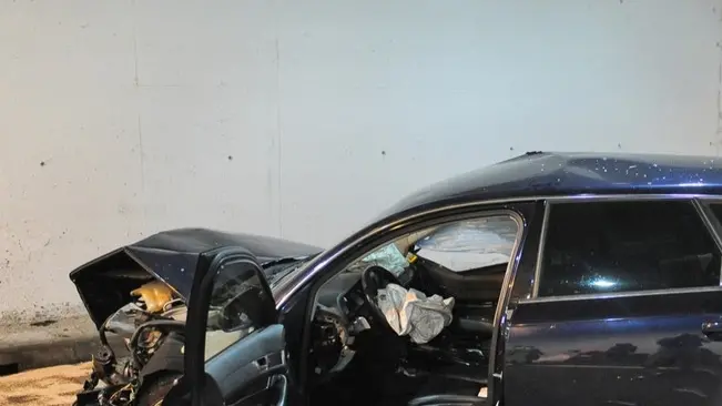 Incidente mortale in galleria. All'altezza di Cadola un audi in contromano investe alcune macchine nel primo tratto di autostrada direzione nord sud