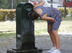 Foto Belen Sivori/LaPresse.06 /07/2015 Torino, Italia.Cronaca.Caldo nella città di Torino.Nella foto: alte temperature..Photo Belen Sivori/LaPresse.06/07/2015 Turin, Italy.News.Hot weather in Torino .In the pic: high temperatures
