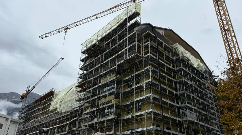 L’ospedale di Cortina, Codivilla sul quale sono in corso i lavori di ristrutturazione da parte della società Gvm Cortina srl