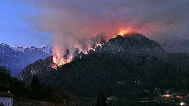 L’incendio sul monte San Mauro non è stato provocato da cause naturali