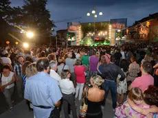 SPETTACOLO MUSICALE IN PIAZZA