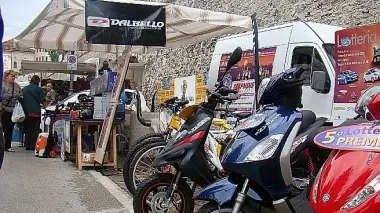 Gli scooter che andranno in premio dal terzo al quinto estratto alla lotteria del Giro delle Mura